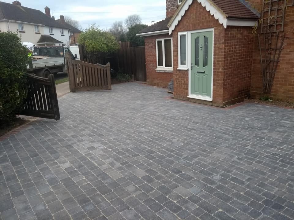 Driveways Nottingham. Block Paving Driveways. Professional Block Pavers